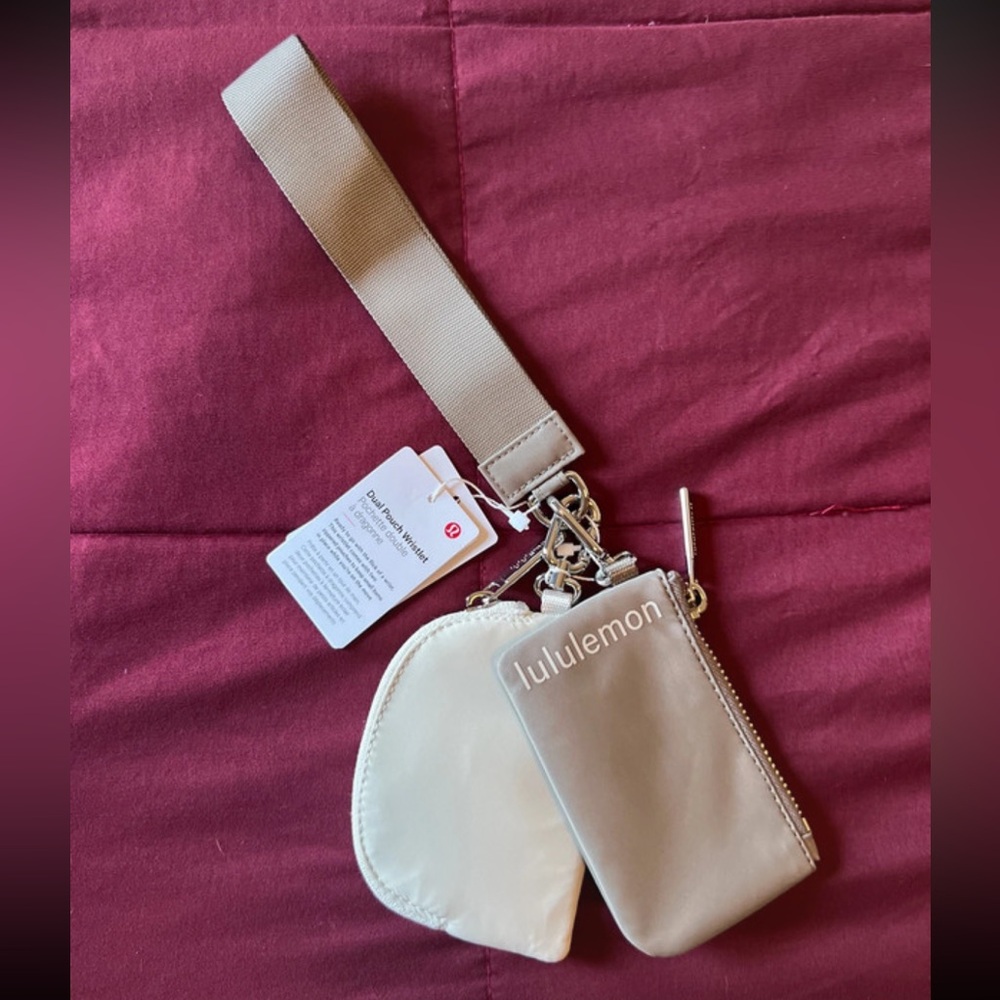 ***SOLD*** Lululemon Dual Pouch Wristlet